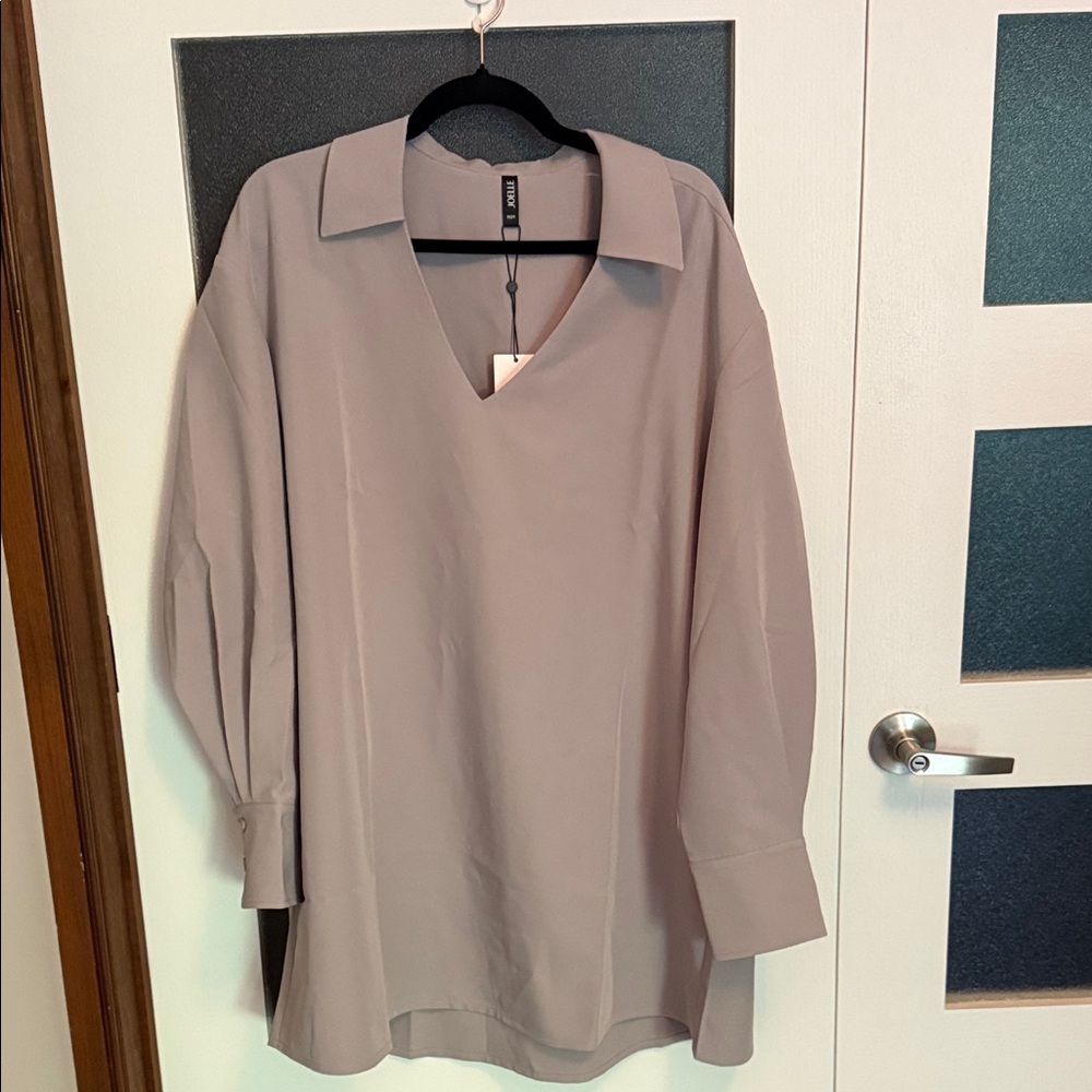 Joelle Collection Chic Women's V-Neck Blouse - Grey